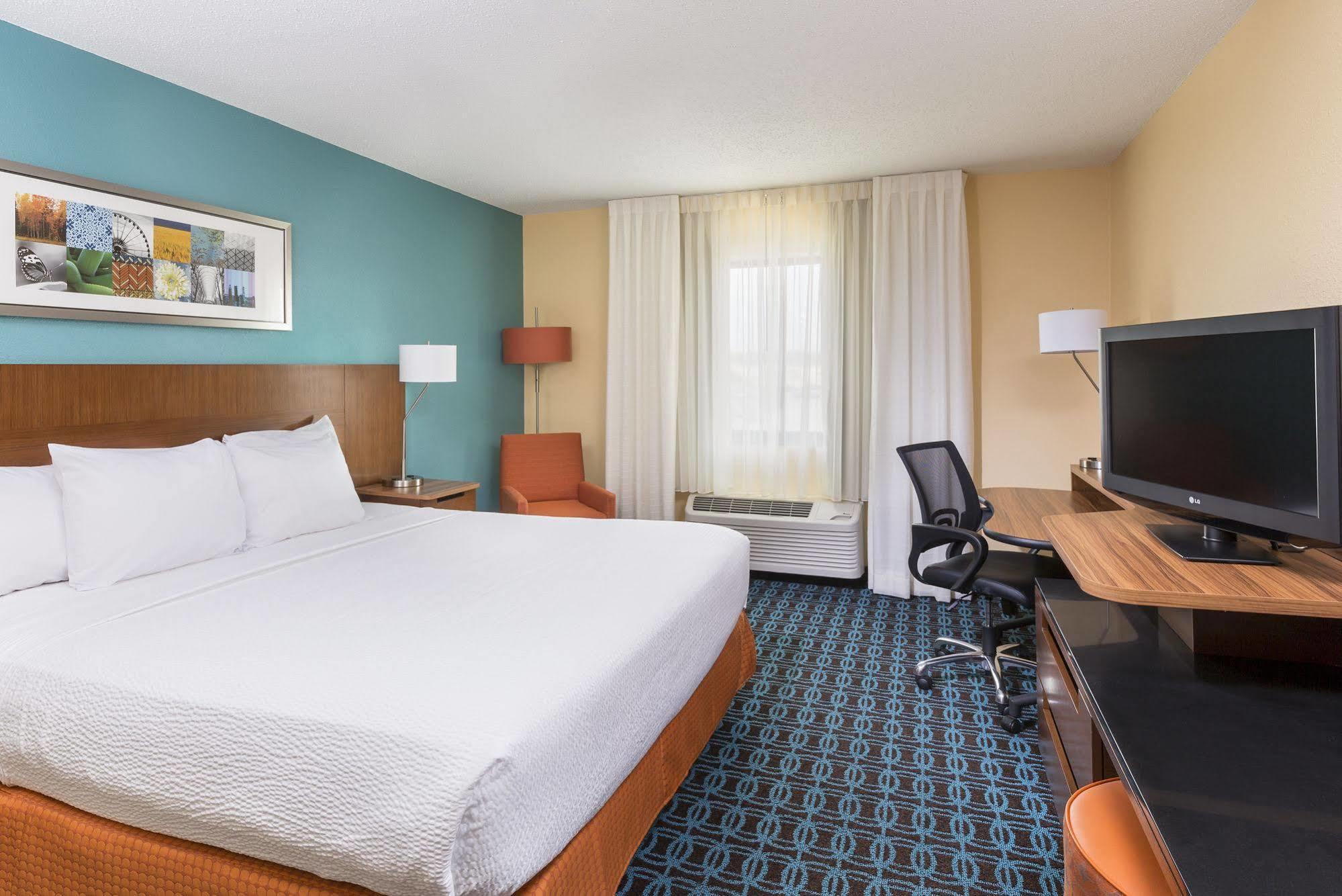 Fairfield Inn & Suites By Marriott Galesburg Exterior photo